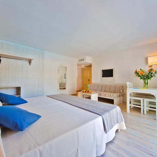 Hôtel Club Es Talaial photo 4