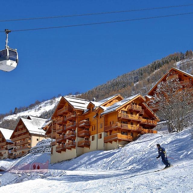 Résidence Odalys Hameau & Chalets de la Vallée d'Or photo 0