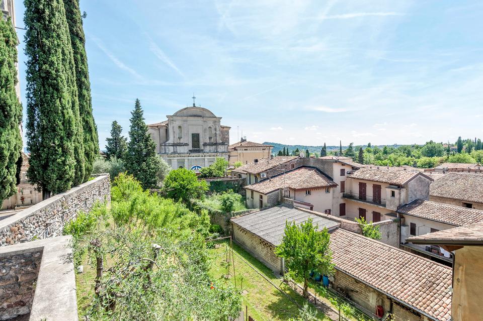 San Felice del Benaco Photo : 1 sur 15