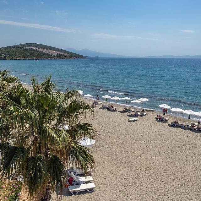 Hôtel Ramada & Suites by Wyndham Kusadasi photo 11