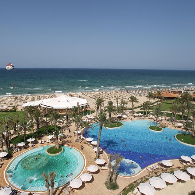 Hôtel Mövenpick Resort & Marine Spa photo 1