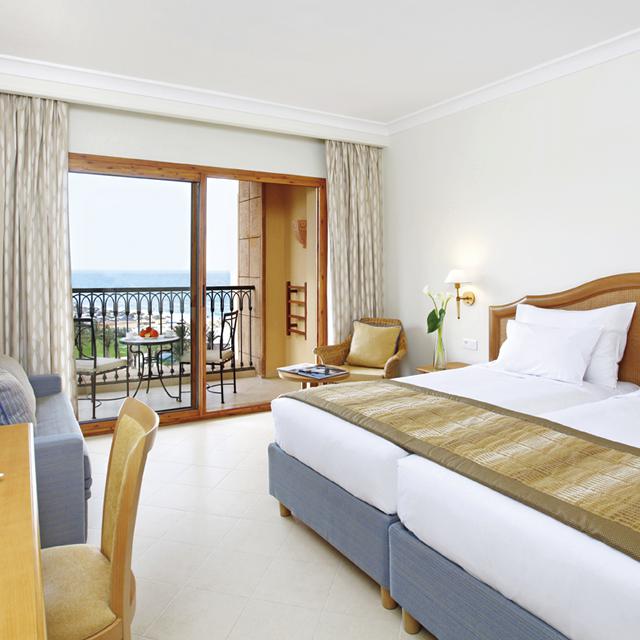 Hôtel Mövenpick Resort & Marine Spa photo 1