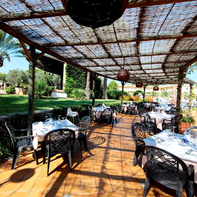 Aparthotel Zafiro Ca'n Picafort photo 17