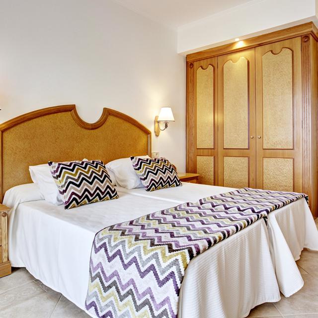 Hôtel Grupotel Santa Eularia & Spa - adult only photo 4