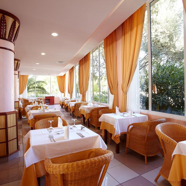 Hôtel Grupotel Santa Eularia & Spa - adult only photo 9