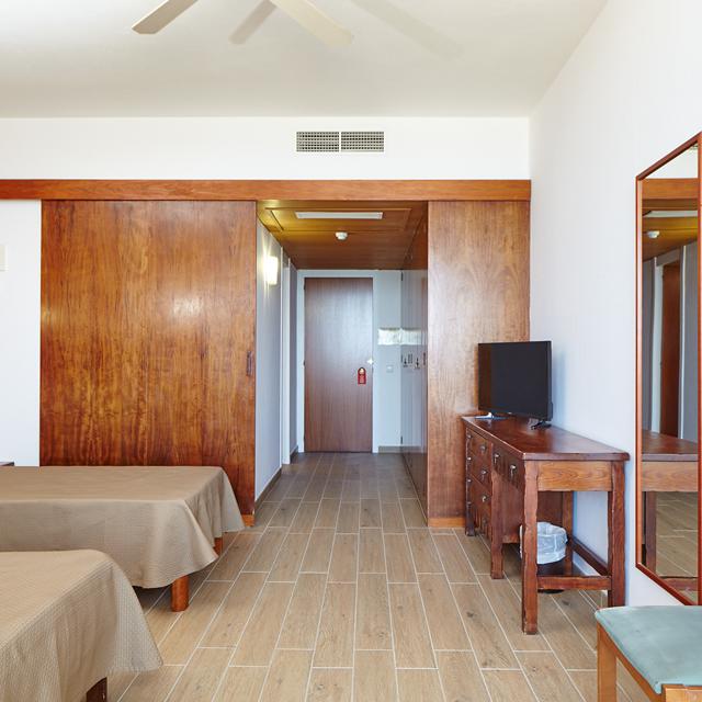Hôtel Arenal - Logements photo 19
