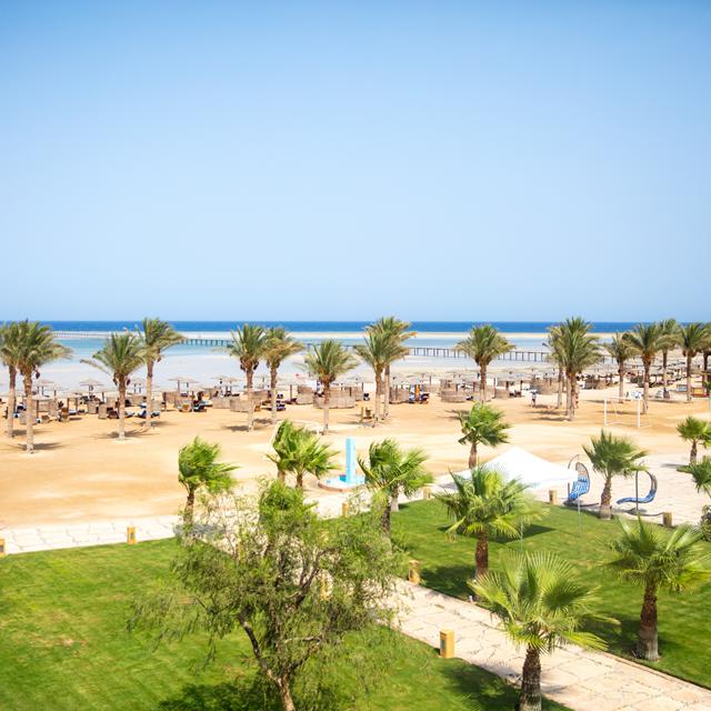 Hotel Royal Tulip Beach Resort photo 3