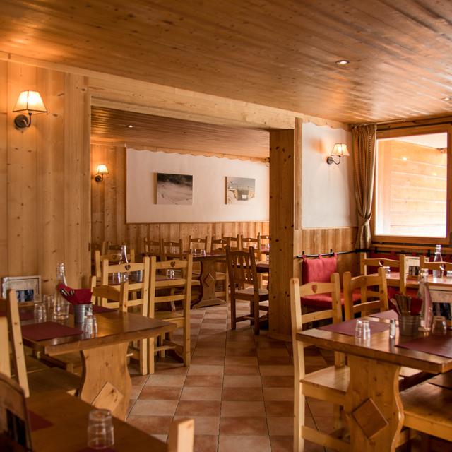 Hotel Aiguilles Lodge photo 10