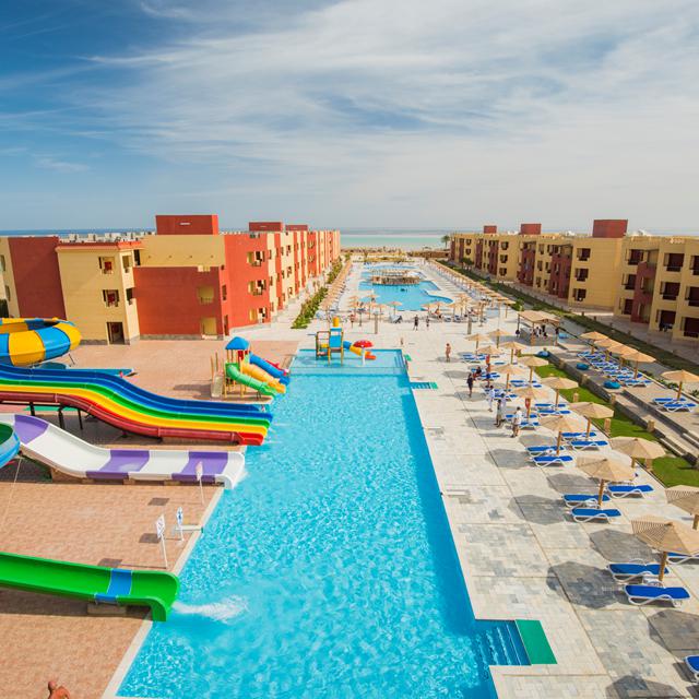Hotel Royal Tulip Beach Resort photo 2