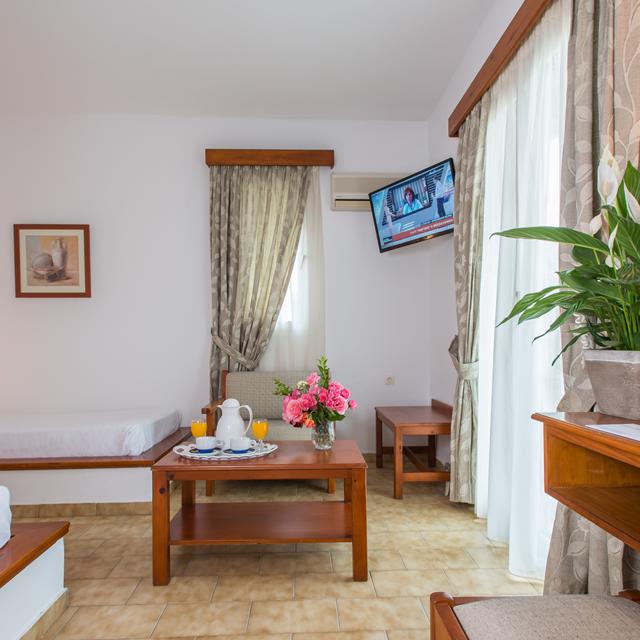 Hôtel & Bungalows Delfinia photo 4