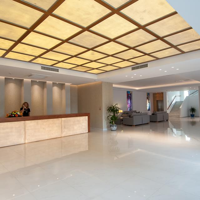 Hôtel Mediterranean Beach Resort & Spa photo 14