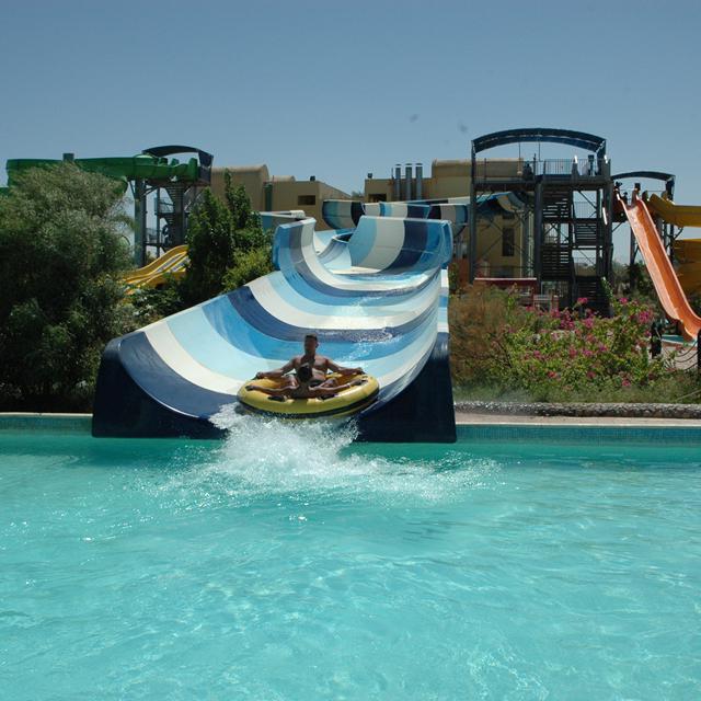 Hôtel Titanic Beach Spa photo 2