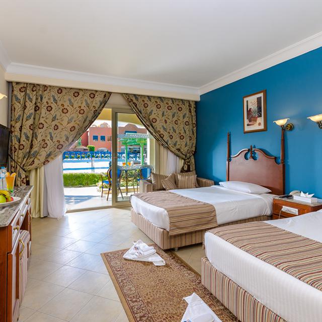 Hôtel Titanic Beach Spa photo 11