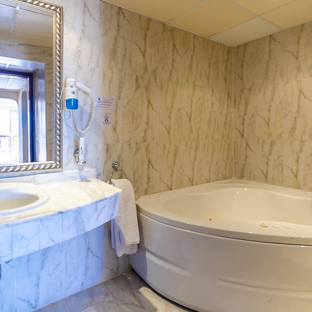 Hôtel Titanic Beach Spa photo 13