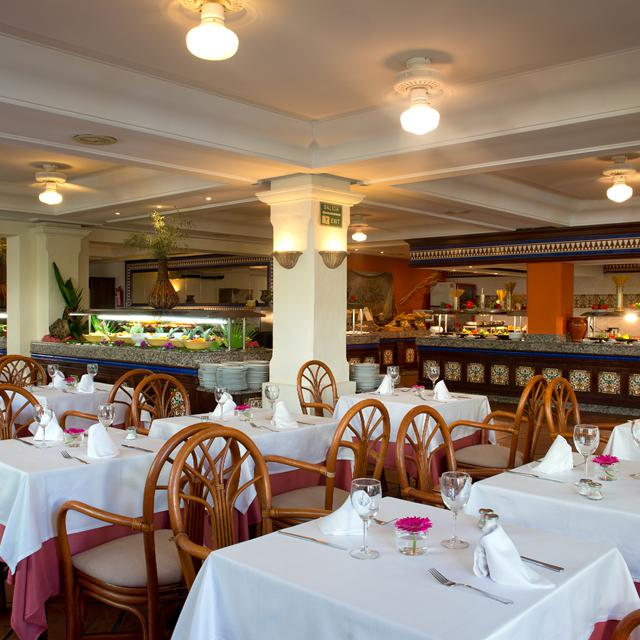 Hôtel Blue Bay Banus photo 5