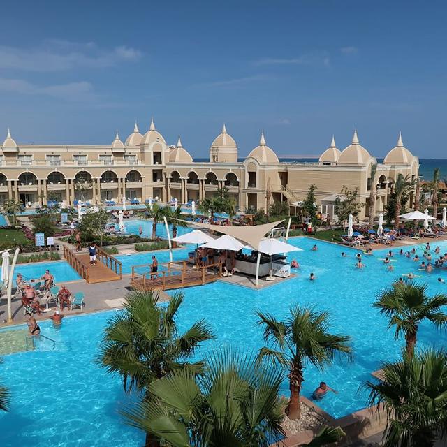 Hotel Titanic Royal Resort photo 0