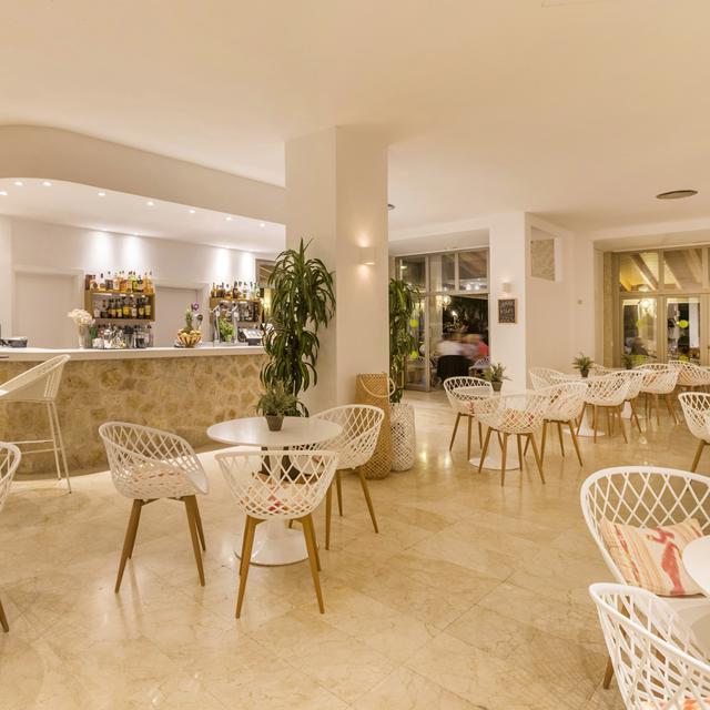 Aparthotel Houm Plaza Son Rigo photo 10