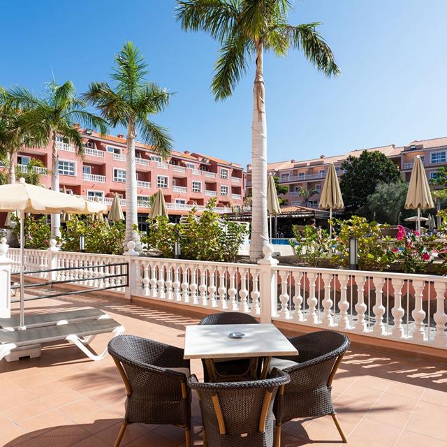 Aparthotel El Duque photo 16