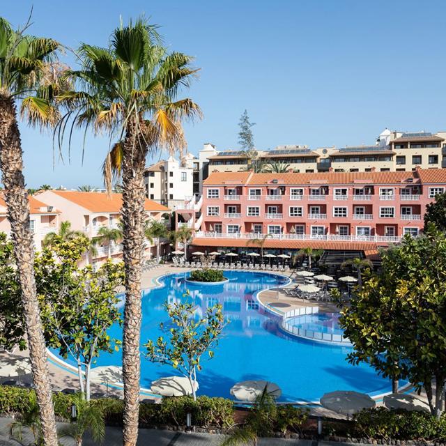 Aparthotel El Duque photo 0