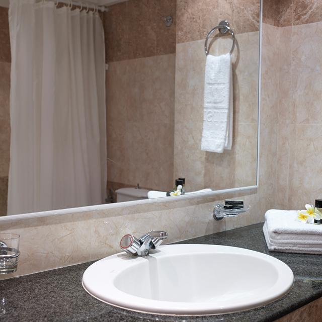 Hotel Mitsis Petit Palais Beach photo 23
