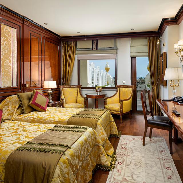 Hôtel Titanic Mardan Palace photo 3