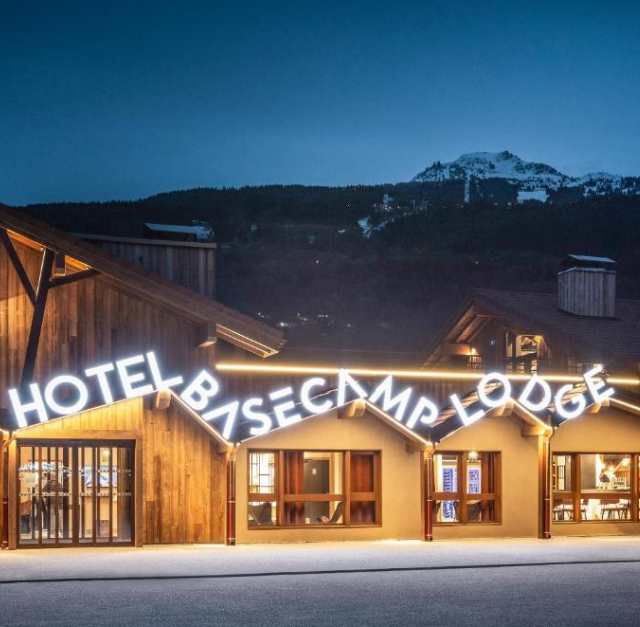 Base Camp Lodge photo 0