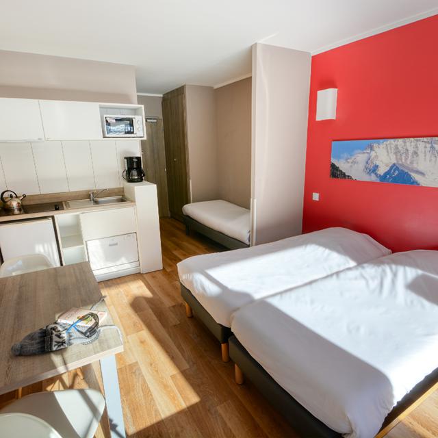 SOWELL RESIDENCES New Chastillon photo 1