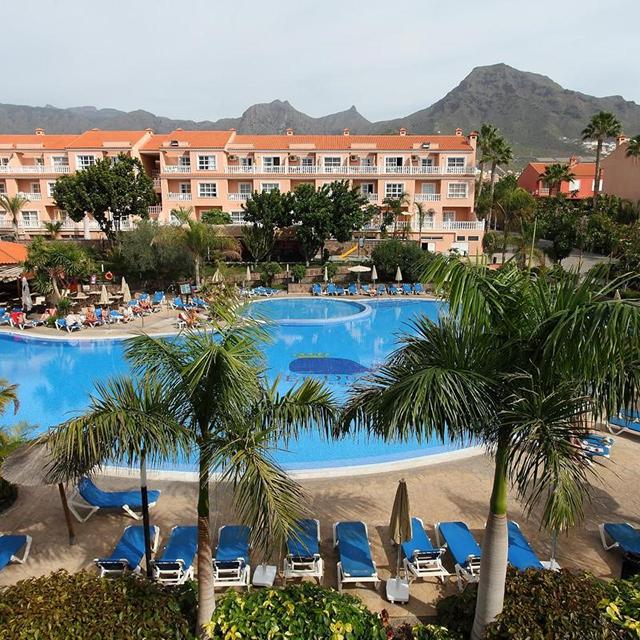 Aparthotel El Duque photo 21