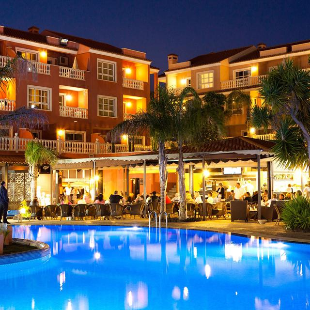 Aparthotel El Duque photo 1