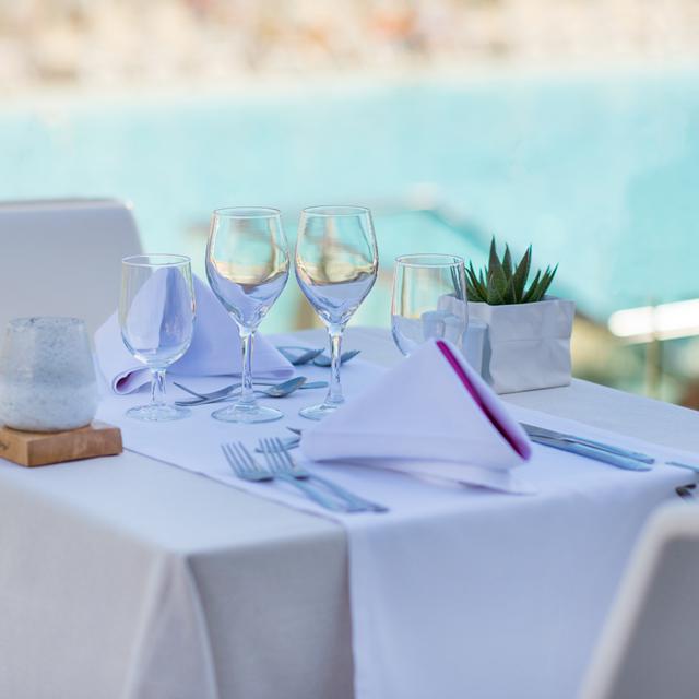 Iberostar Waves Bouganville Playa photo 8