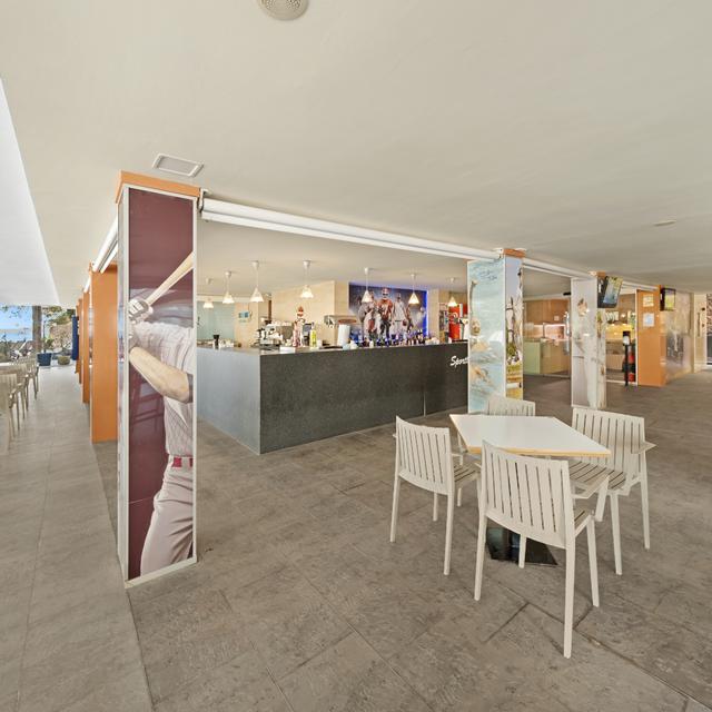 Hôtel Occidental Cala Vinas photo 10
