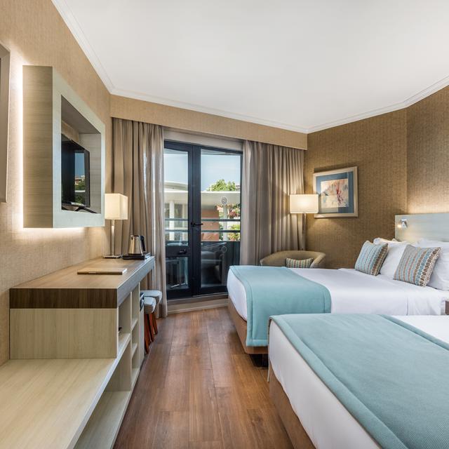 Hôtel Enotel Lido Madeira photo 8