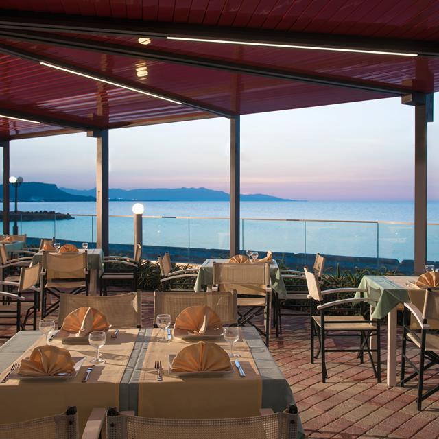 Golden Bay Hôtel & Bungalows photo 11