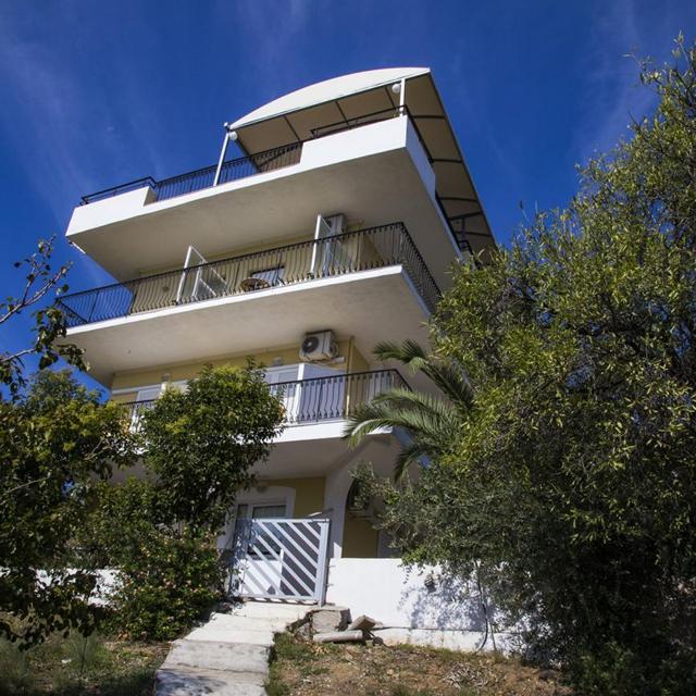 Alonia Studios & Maisonettes photo 0