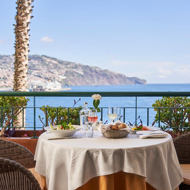 Hôtel The Cliff Bay photo 9