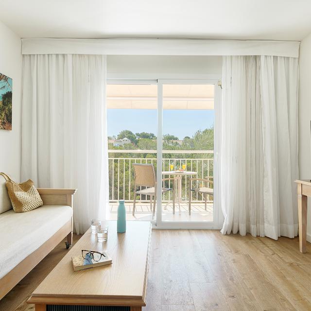 Iberostar Waves Club Cala Barca photo 4