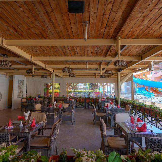 Minamark Beach Resort & Spa photo 2