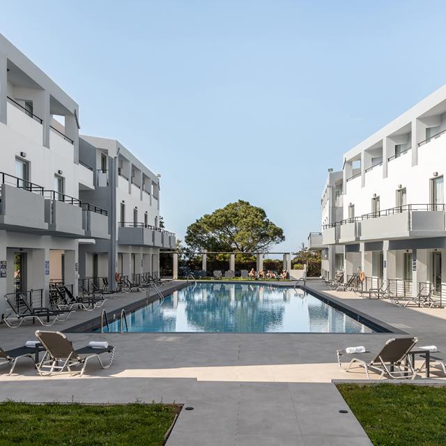 Sunrise Village Hotel photo 1