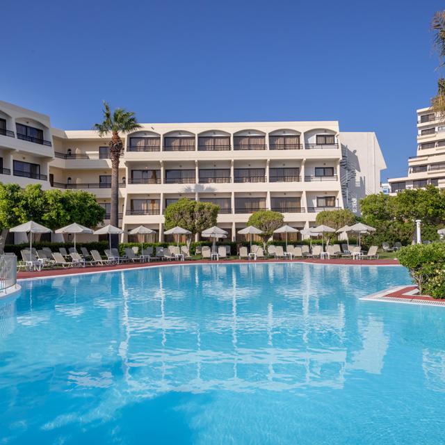 Hôtel Sol By Melia Cosmopolitan photo 0