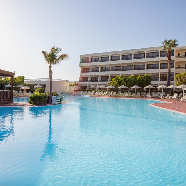 Hôtel Sol By Melia Cosmopolitan photo 10
