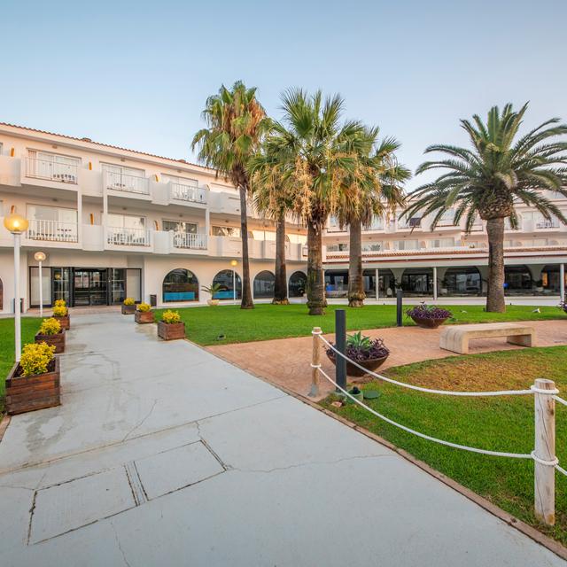 Hôtel Blau Punta Reina Resort photo 22