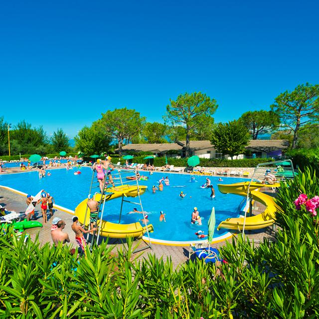 Sisan Family Resort photo 12