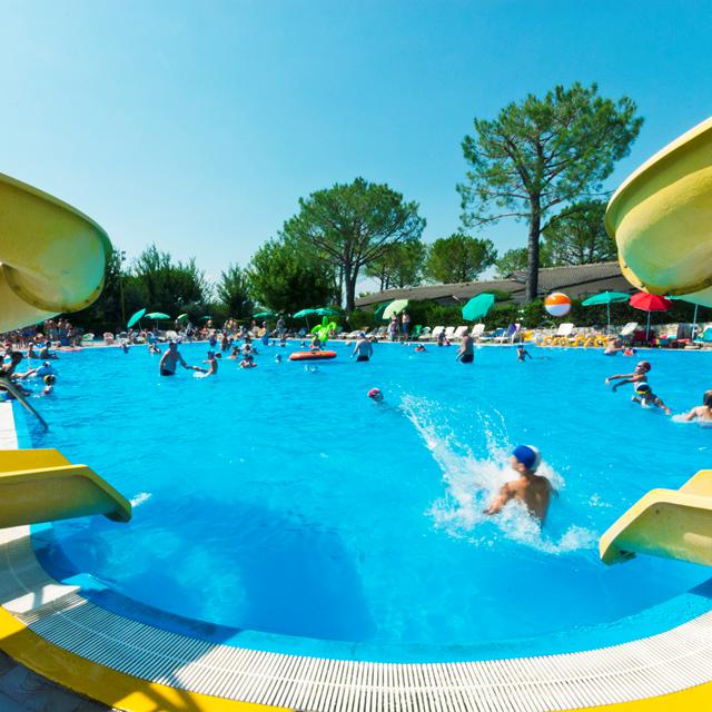 Sisan Family Resort photo 11
