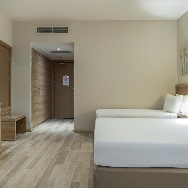 Hôtel Ramada Resort Lara photo 20