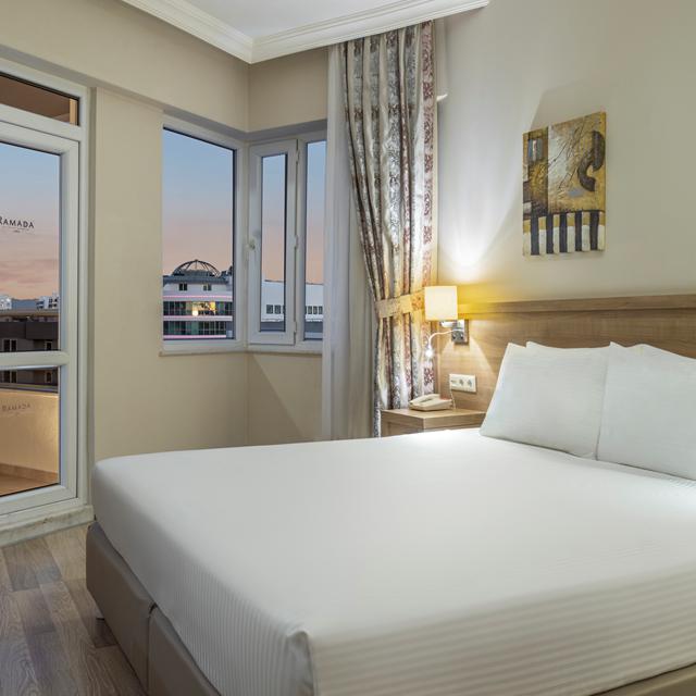 Hôtel Ramada Resort Lara photo 2