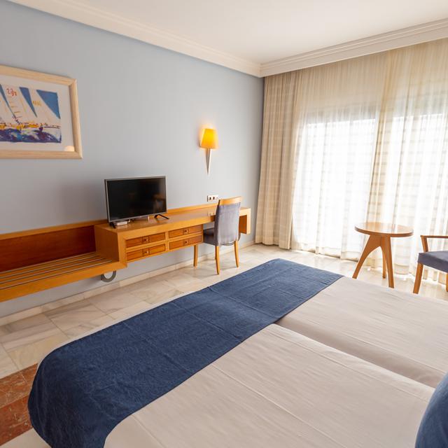 Hôtel R2 Pajara Beach photo 2