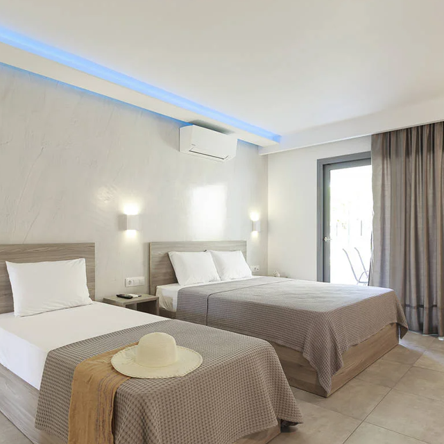 Summer in & Ara photo 6