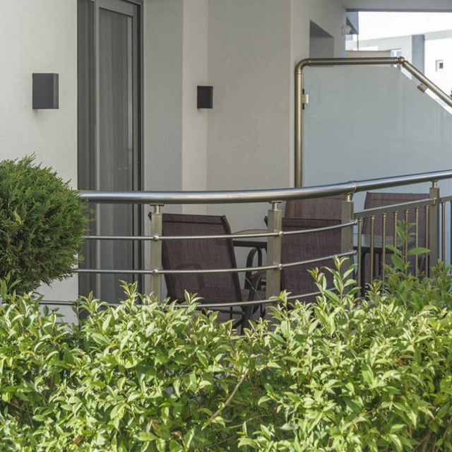 Summer in & Ara photo 2