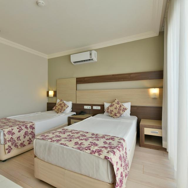Hôtel Royal Garden Beach photo 18