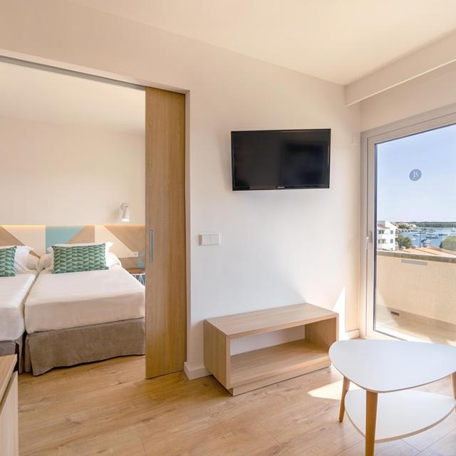 Hôtel JS Portocolom Suites photo 3
